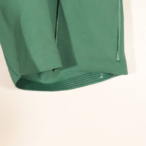 NWT Nike Medium-Support High-Waisted 5" Biker Shorts with Pockets Size XS - Picture 12 of 15